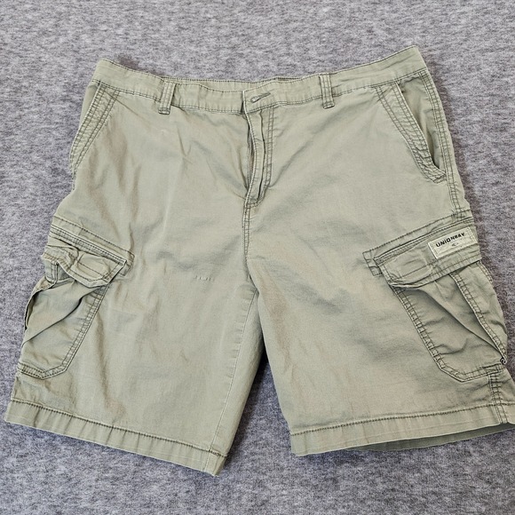UNIONBAY Other - UNIONBAY Men's Cargo Shorts With Pockets. Military Green. Size 42